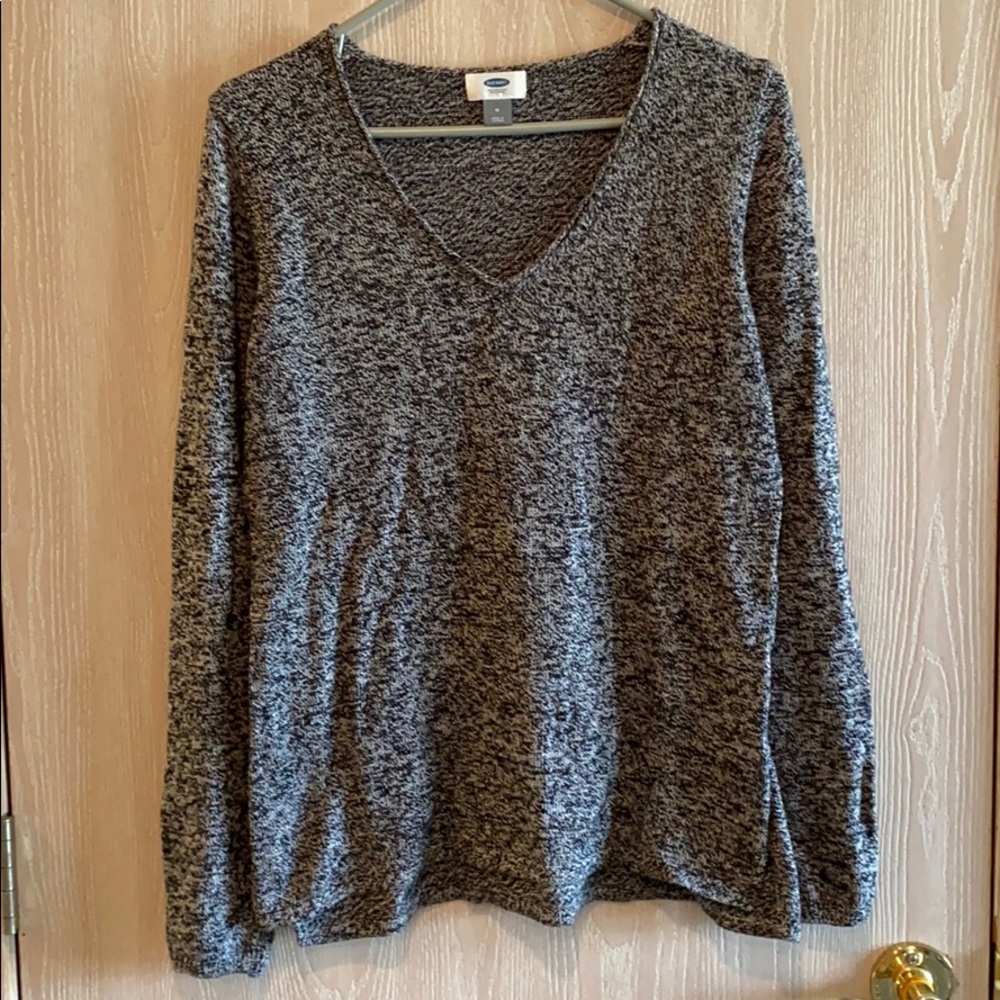 Old navy sweater